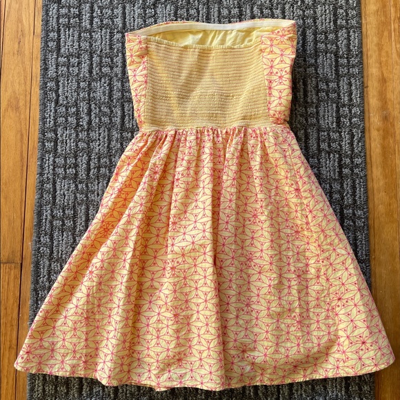 Lily Pulitzer Strapless Dress - Picture 2 of 4